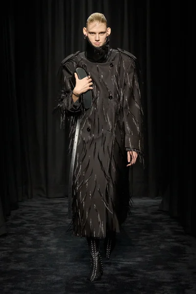 Look 6